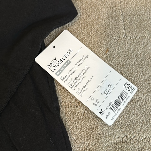 Athleta Organic Daily Long Sleeve xs NWT - Picture 3 of 4